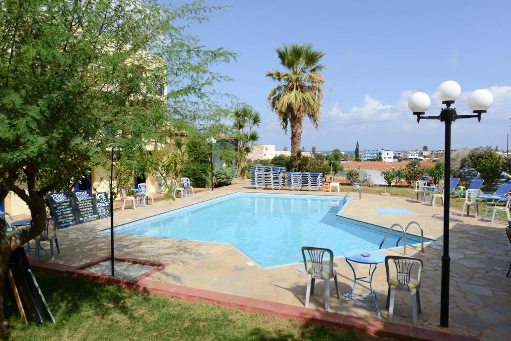 Milos Studios Malia  Luaran gambar